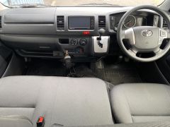 Photo of the vehicle Toyota HiAce