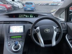 Photo of the vehicle Toyota Prius