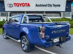 Photo of the vehicle Isuzu D-Max