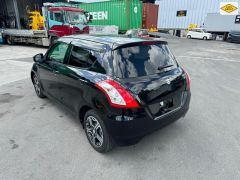 Photo of the vehicle Suzuki Swift