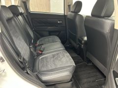 Photo of the vehicle Mitsubishi Outlander