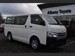 Photo of the vehicle Toyota HiAce