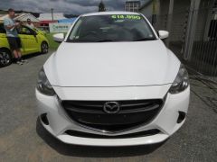 Photo of the vehicle Mazda Demio