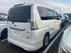 Photo of the vehicle Nissan Serena