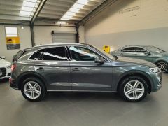 Photo of the vehicle Audi Q5