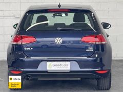 Photo of the vehicle Volkswagen Golf