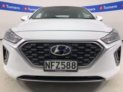 Photo of the vehicle Hyundai IONIQ