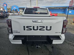 Photo of the vehicle Isuzu D-Max