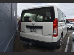 Photo of the vehicle Toyota HiAce