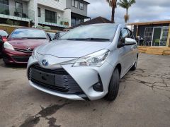 Photo of the vehicle Toyota Vitz