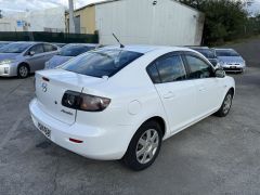 Photo of the vehicle Mazda Axela