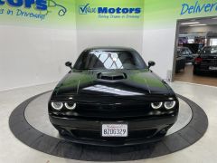 Photo of the vehicle Dodge Challenger