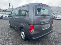 Photo of the vehicle Nissan NV200