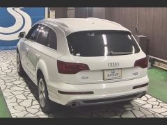 Photo of the vehicle Audi Q7