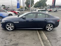 Photo of the vehicle Jaguar XE