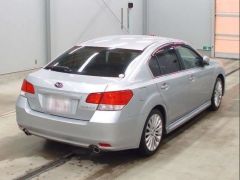 Photo of the vehicle Subaru Legacy