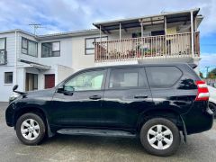 Photo of the vehicle Toyota Land Cruiser Prado