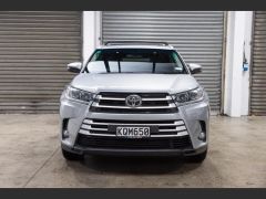 Photo of the vehicle Toyota Highlander