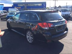 Photo of the vehicle Subaru Legacy