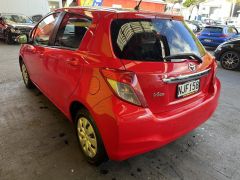 Photo of the vehicle Toyota Vitz