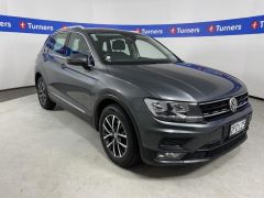 Photo of the vehicle Volkswagen Tiguan