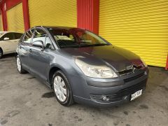 Photo of the vehicle Citroen C4