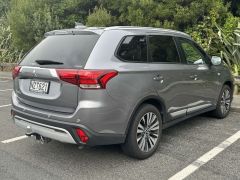 Photo of the vehicle Mitsubishi Outlander