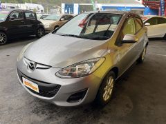 Photo of the vehicle Mazda Demio