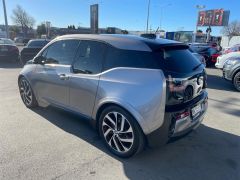 Photo of the vehicle BMW i3