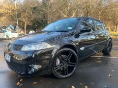 Photo of the vehicle Renault Megane