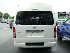 Photo of the vehicle Toyota HiAce